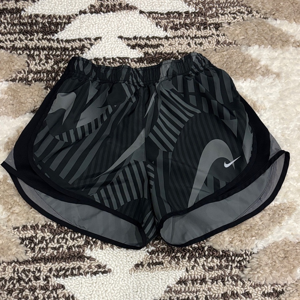Nike Women's Black and Gray Athletic Shorts